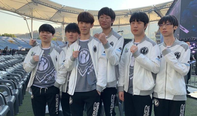 政紧绷的巴 政紧绷的巴