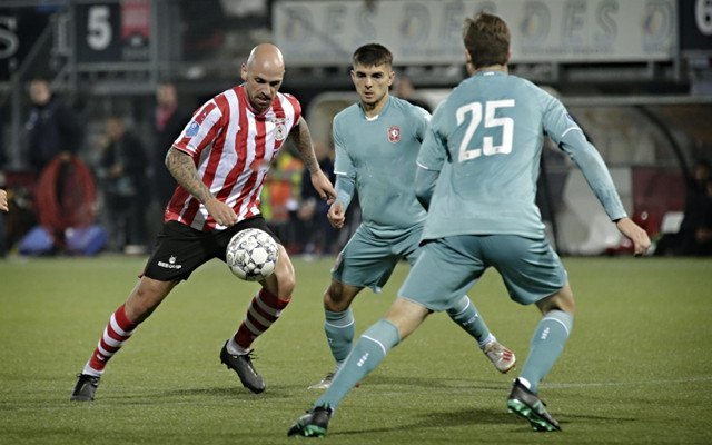 为年轻球员 为年轻球员